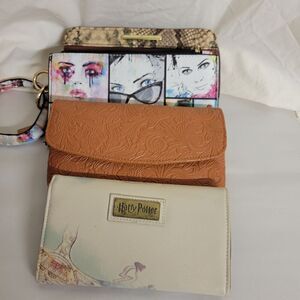 Women’s Wallets Bundle of 4‎ ...Various Brands